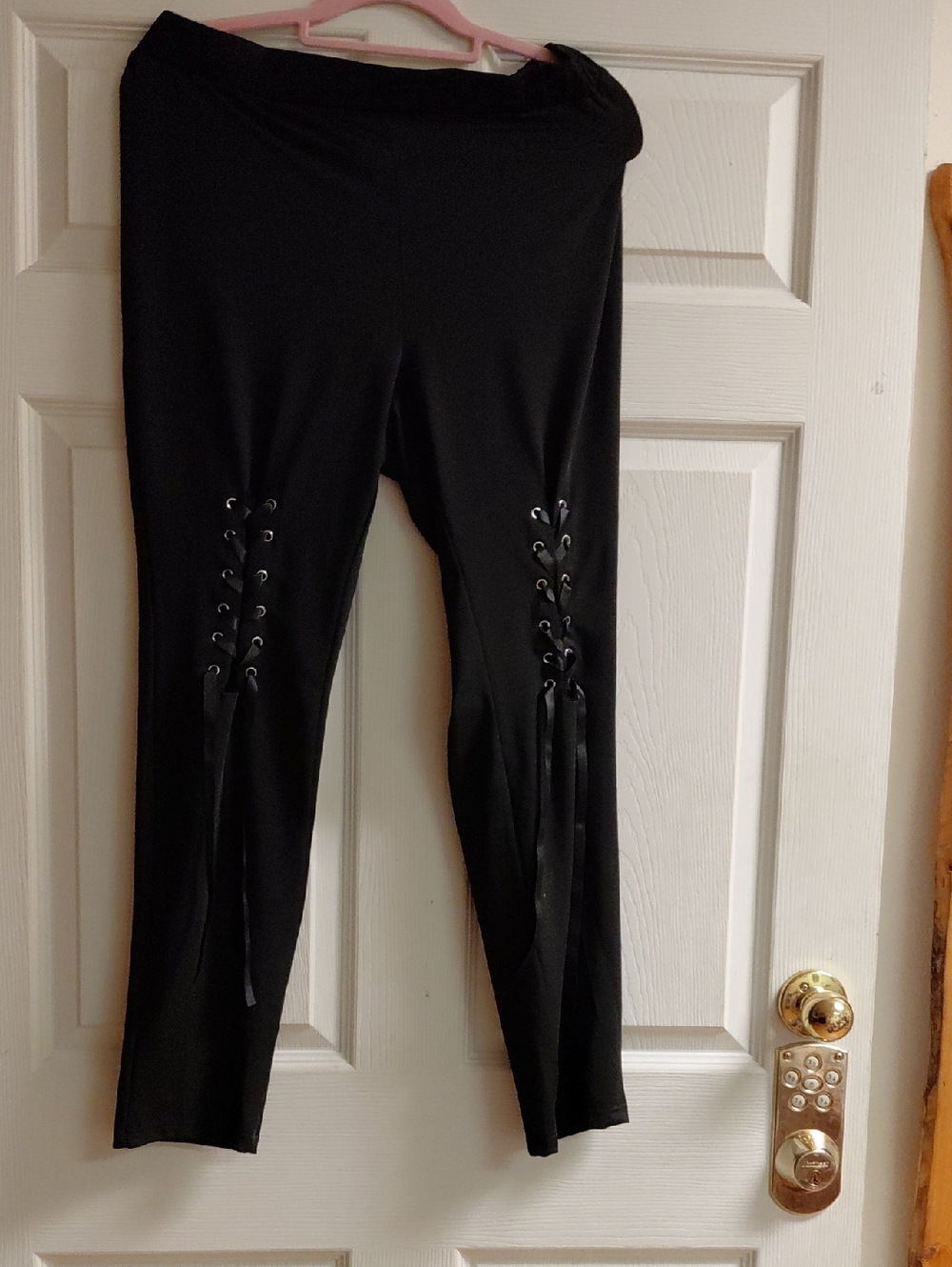 Black Lace-Up Leggings